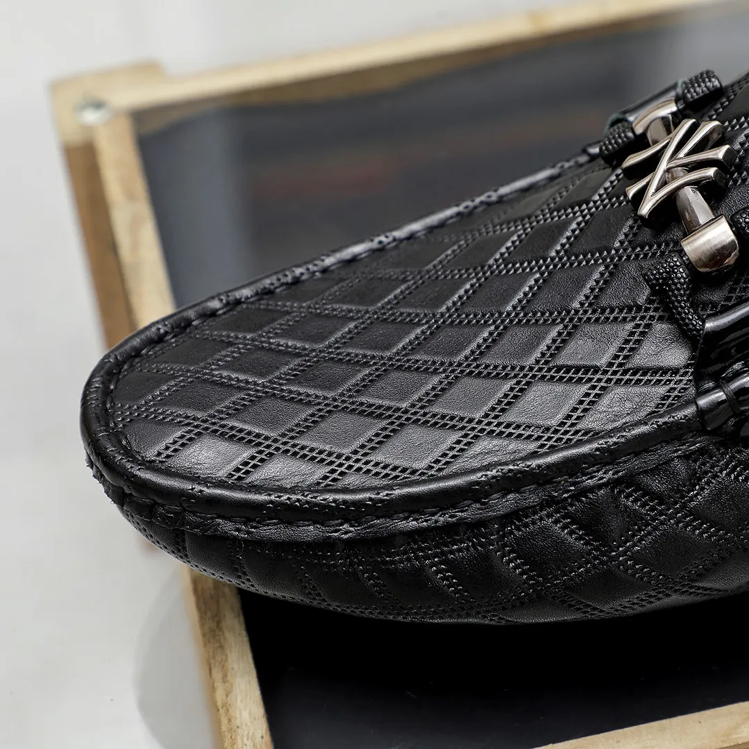 Men's shoes💰360💰🕷🕷️【 GUCCI 】Gucci's best-selling trendy men's casual slip-on shoes 🇨🇳Official website original 1:1 mold 💯Original quality, fine workmanship ☘Fashionable and versatile, perfect shape, comfortable on the feet 🍓Trendy men's recommended model, imported cowhide on the top layer 🎋High-quality pigskin lining, rubber wear-resistant and non-slip outsole, high-end atmosphere, worth owning 🍉Optional 38-44